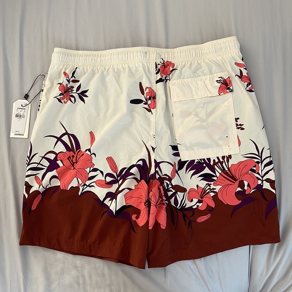 Express : Hybrid swim shorts Multi color Size large - Picture 3 of 4